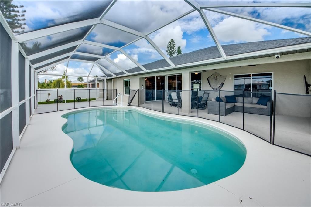 816 SW 28th Ter, Cape Coral, FL 33914 Photo
