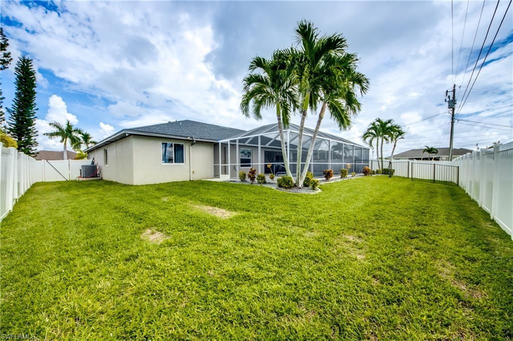 816 SW 28th Ter, Cape Coral, FL 33914 Photo
