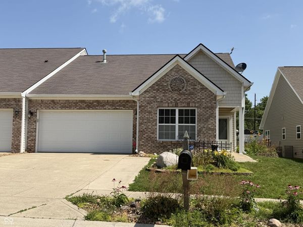 2062 Bent Creek Road, Unit 2062, Kokomo, IN 46901