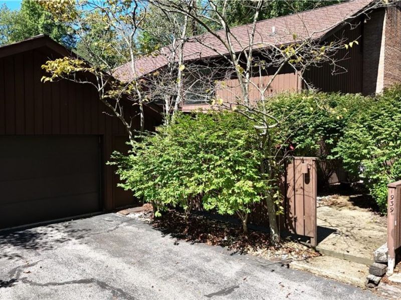 1939 Pine Drive, Kent, OH 44240 Photo 1