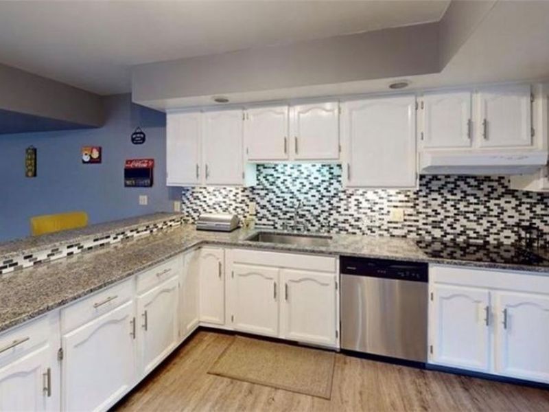 1939 Pine Drive, Kent, OH 44240 Photo 10