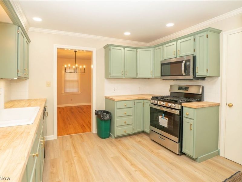 1032 Roosevelt Street NE, Massillon, OH 44646 Photo 14