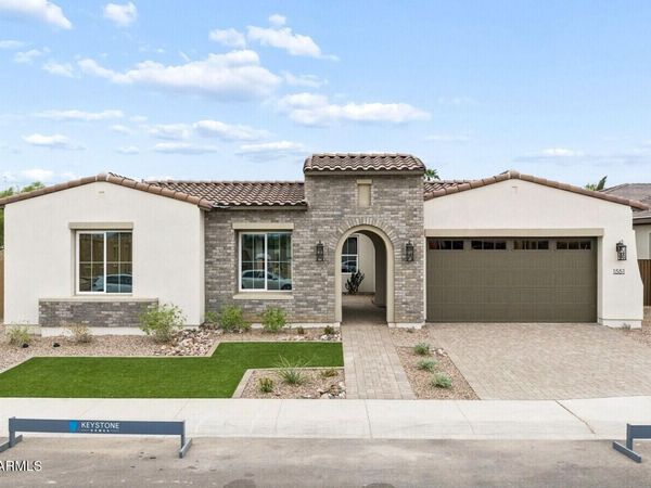 1551 E NOLAN Place, Chandler, AZ 85249