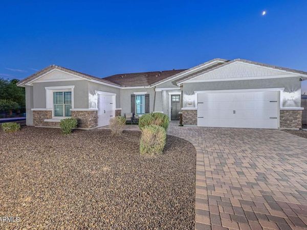 18373 W SELLS Drive, Goodyear, AZ 85395
