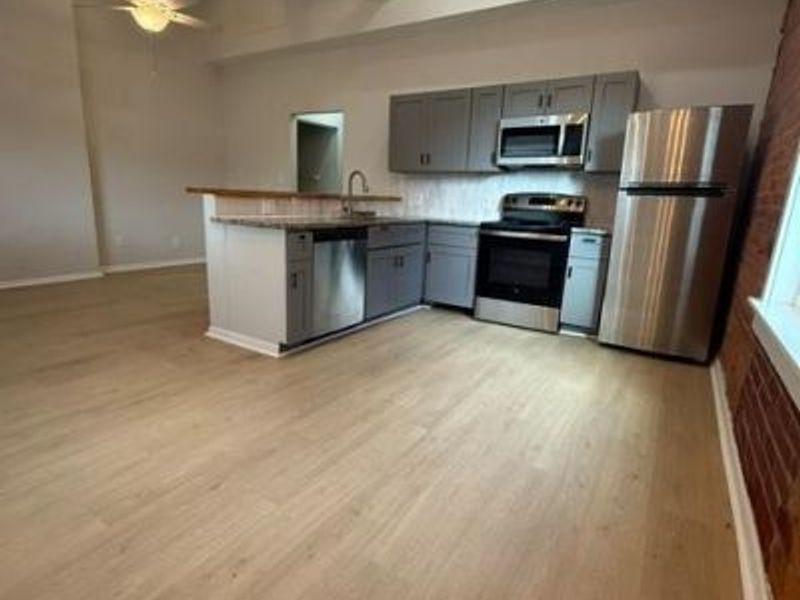 2228 Kemper Lane, Cincinnati, OH 45206 Photo 4