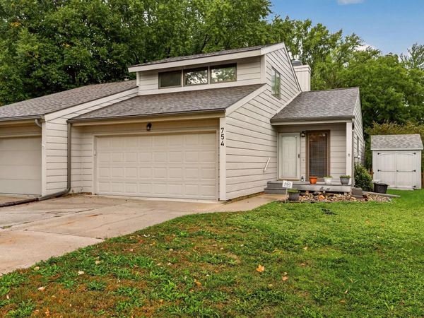 754 Neville Court SE, Rochester, MN 55904