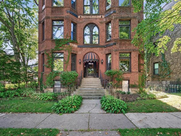 434 Laurel Avenue, Unit 2E, Saint Paul, MN 55102