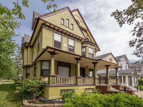 838 W Main Street, Kalamazoo, MI 49007