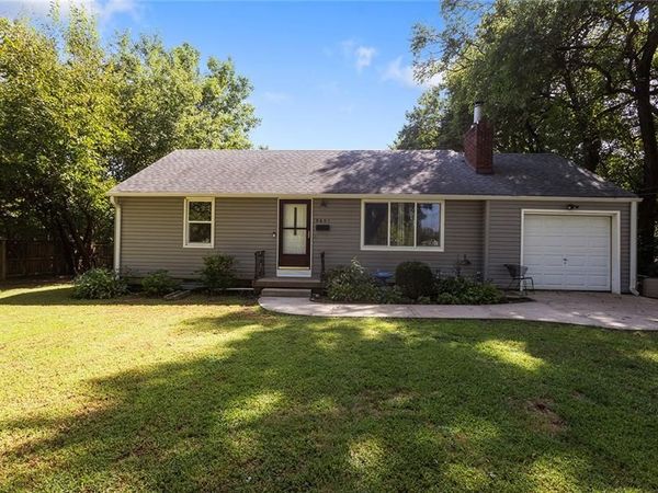 8601 E 81st Terrace, Raytown, MO 64138