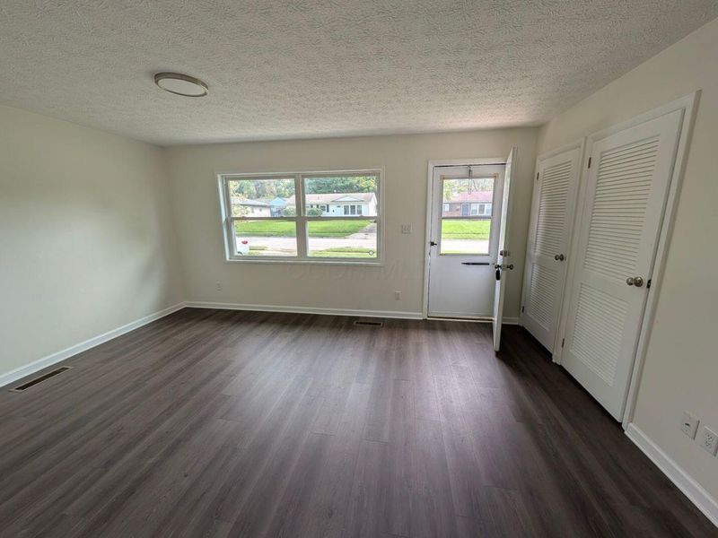 1055 Cottingham Road , Reynoldsburg, OH 43068 Photo 2