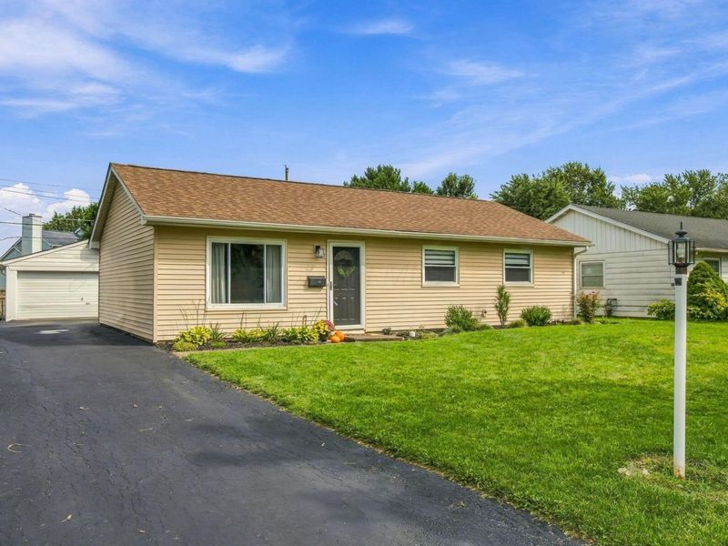 3694 Westbrook Drive, Hilliard, OH 43026 Photo 2