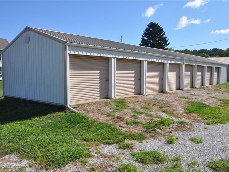 686 Buckeye Street , Coshocton, OH 43812 Photo 3