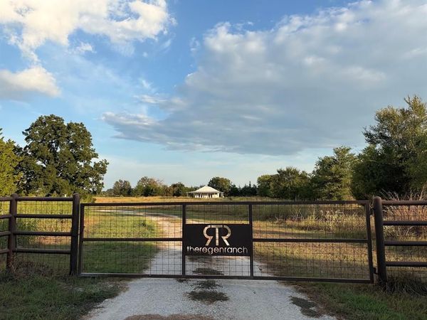 8698 County Road 239, Oakwood, TX 75855