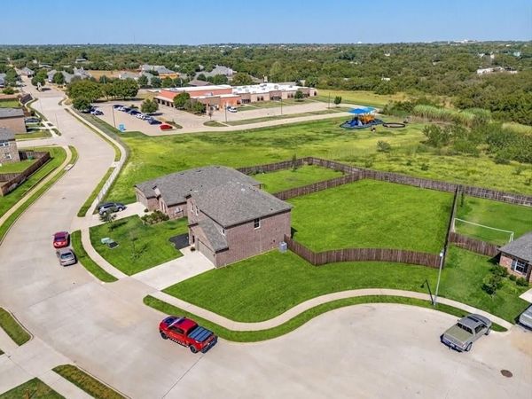 12 Cherryridge Drive, Edgecliff Village, TX 76134