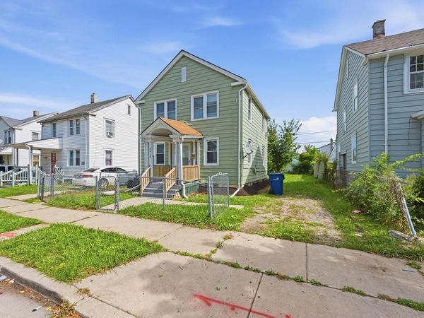 4414 N 25th STREET, Milwaukee, WI 53209