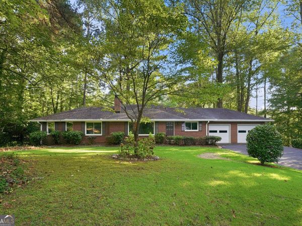 184 Wagon Way SW, Lilburn, GA 30047