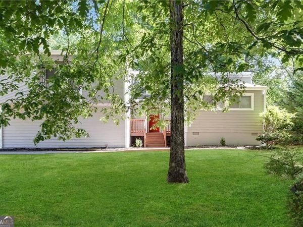 704 Lost Creek Circle, Stone Mountain, GA 30088