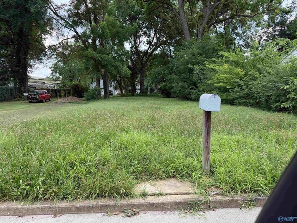 217 Ward Avenue NE, Huntsville, AL 35801