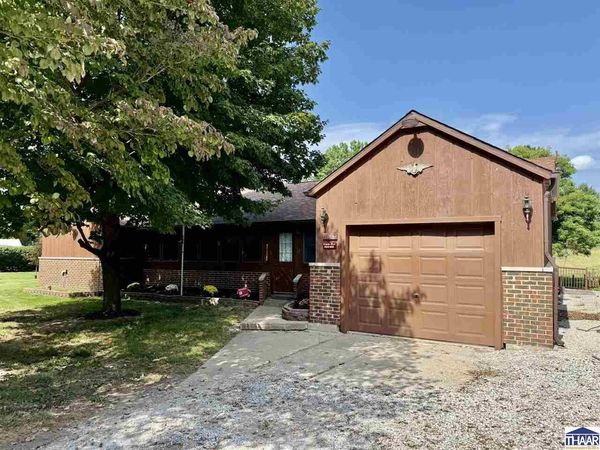 4087 Old Paris Road, West Terre Haute, IN 47885
