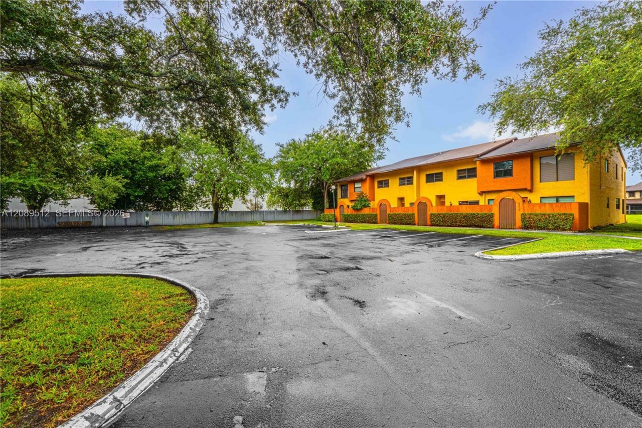9014 NW 45th Ct, Sunrise, FL 33351 Photo
