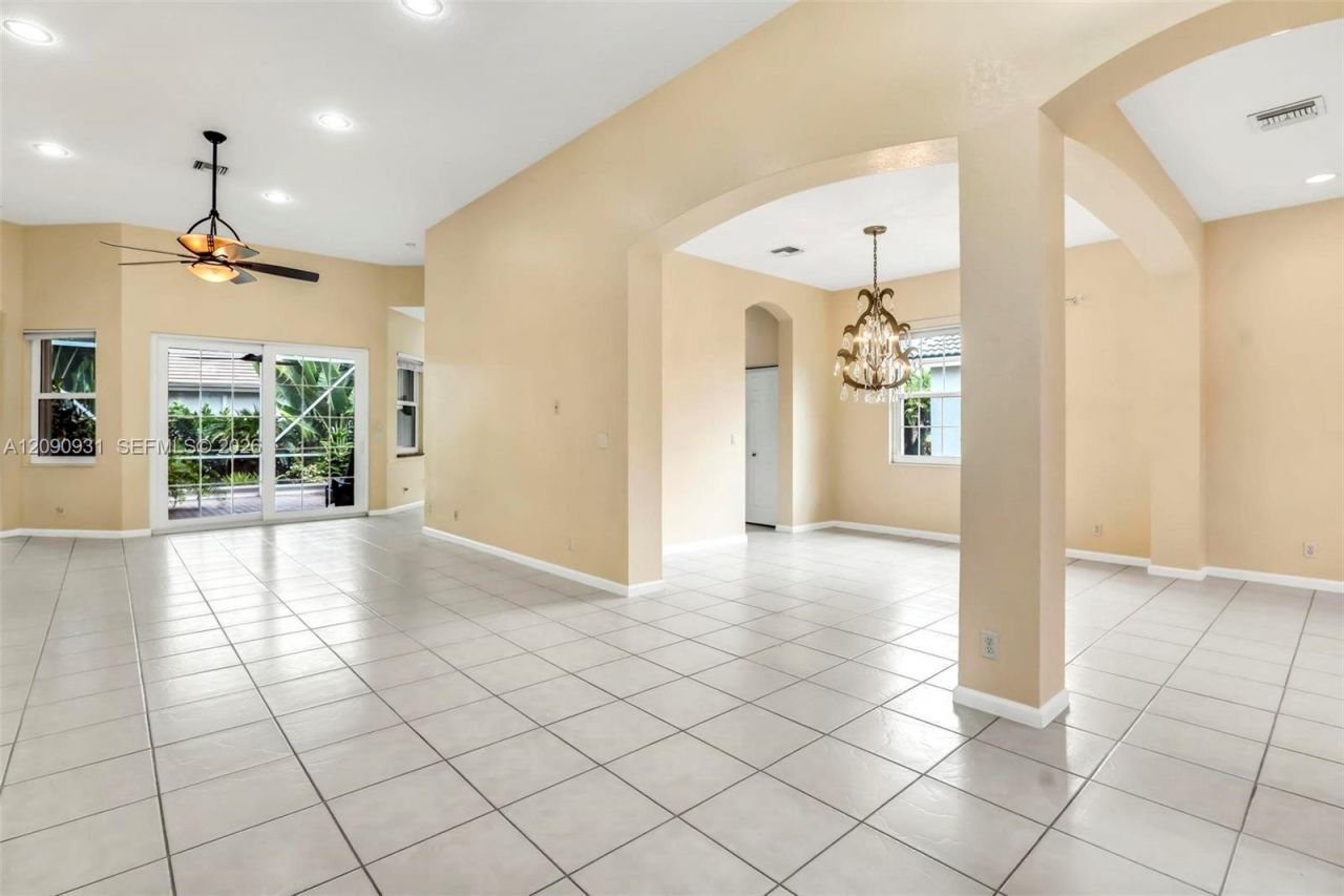 8795 Via Tuscany Dr, Boynton Beach, FL 33472 Photo