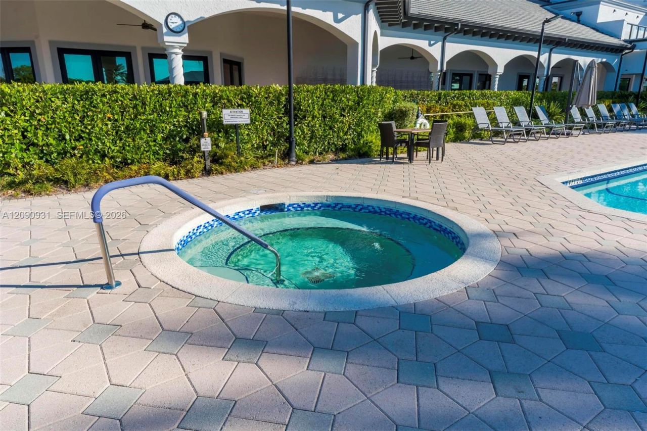 8795 Via Tuscany Dr, Boynton Beach, FL 33472 Photo
