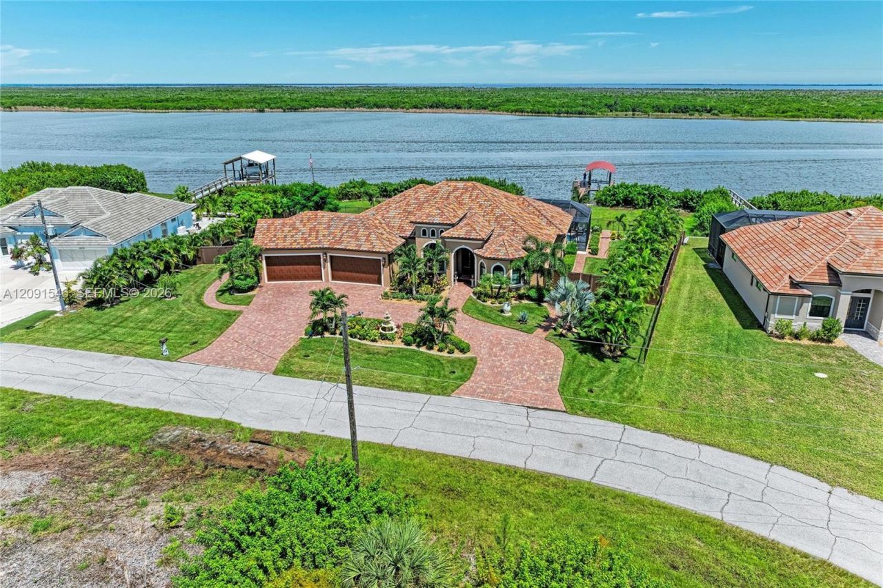 16488 Liggett Circle , Port Charlotte, FL 33981 Photo