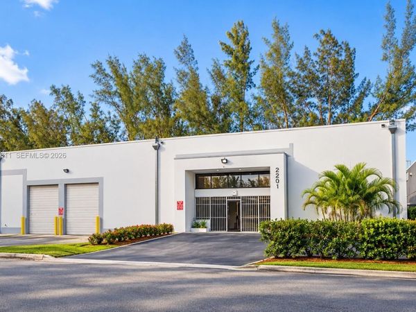 Doral, FL 33172