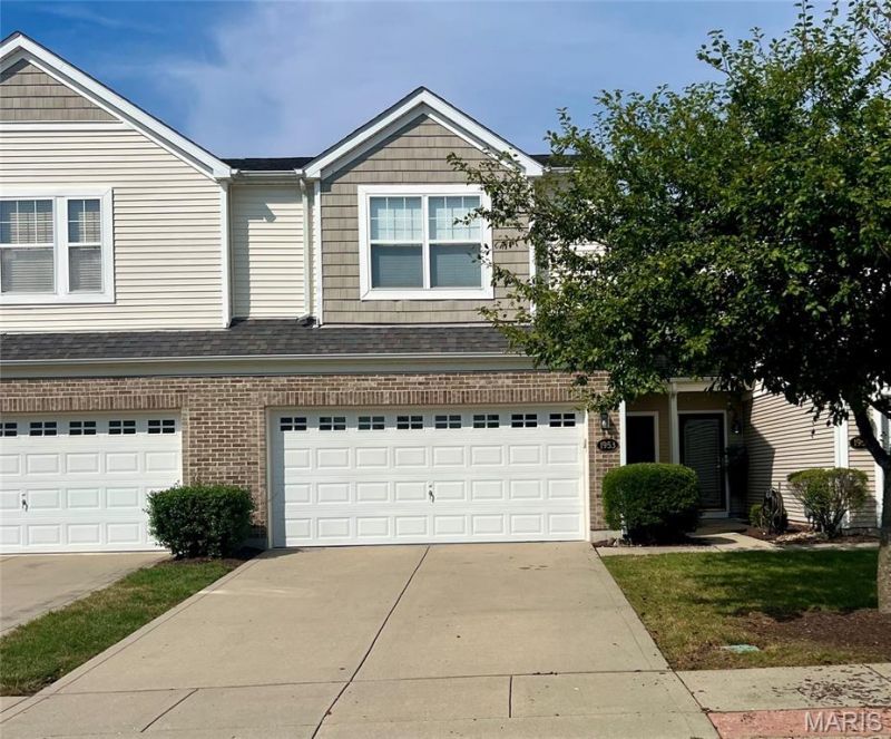 1953 Celebration Park Circle, Belleville, IL 62220 Main Photo