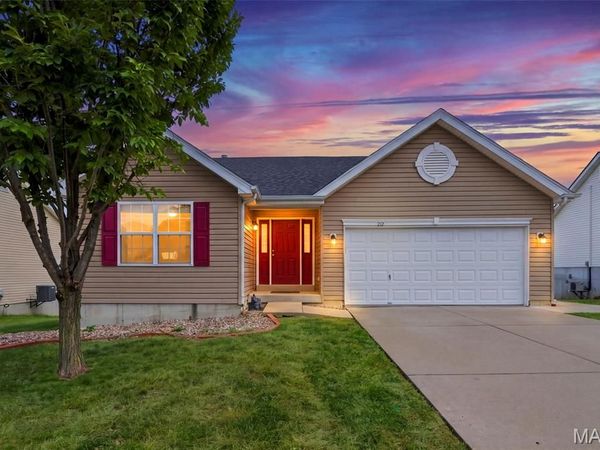 212 Limerick Avenue , Wentzville, MO 63385