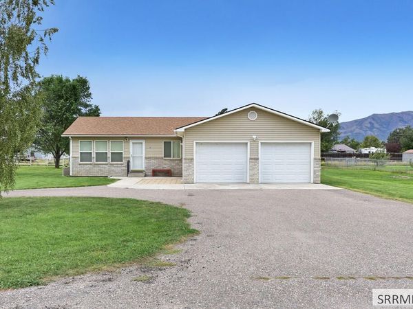 100 N High Street, ARIMO, ID 83214