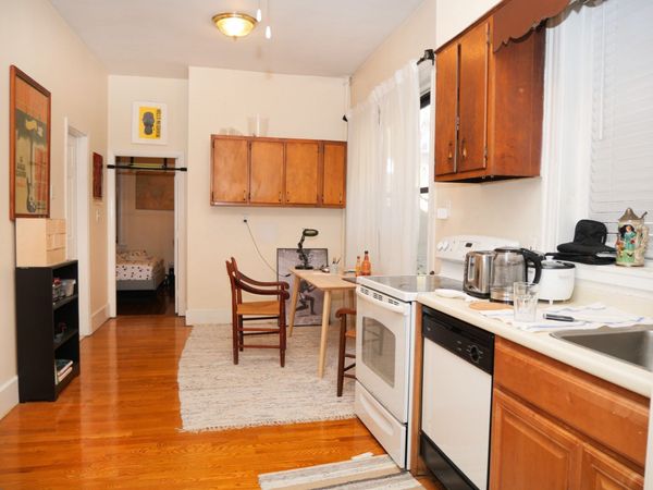 1482 Beacon, Unit 16, Brookline, MA 02446