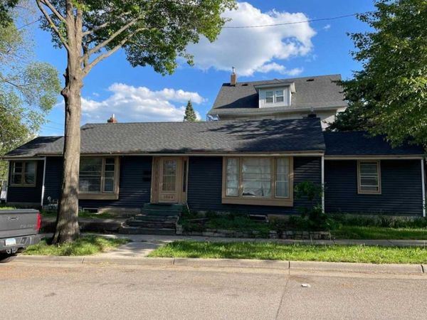 1064 Lawson Avenue E, Saint Paul, MN 55106