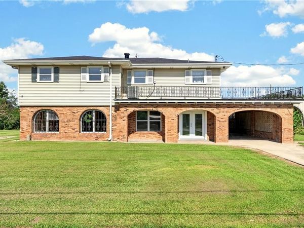 214 ORANGEWOOD Drive , Buras, LA 70041