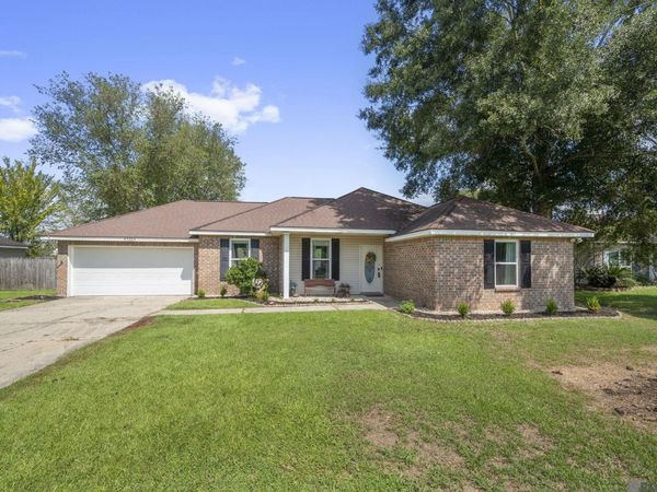 43304 S Henderson Ave, Prairieville, LA 70769