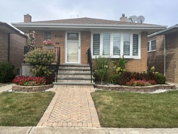6316 W 64th Street , Chicago, IL 60638