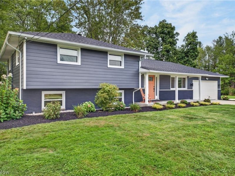 35755 Solon Road, Solon, OH 44139 Photo 2
