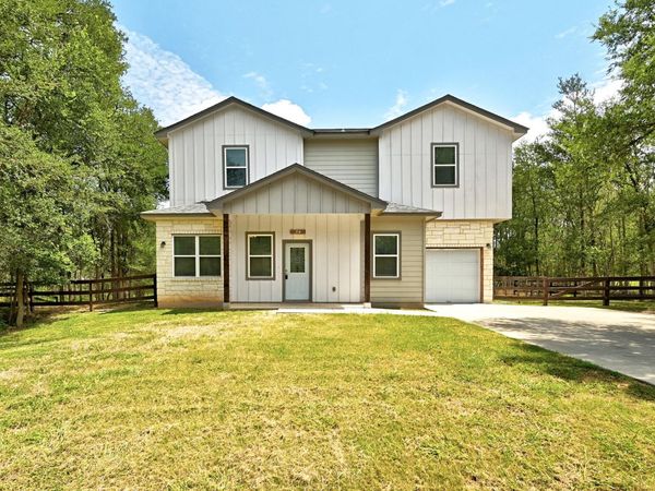 354 Lamaloa LN, Bastrop, TX 78602