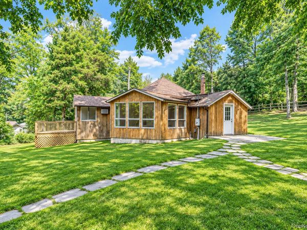 5 Jacobs Lane , Wading River, NY 11792