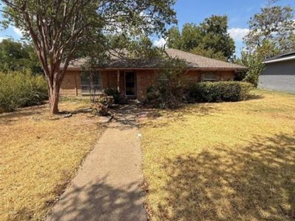 5515 Glen Forest Lane , Dallas, TX 75241