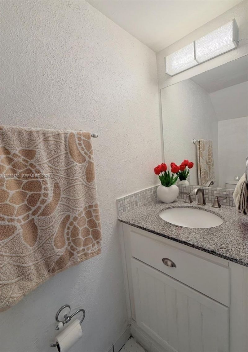 4085 W 8th Ct, Unit 82, Hialeah, FL 33012 Photo
