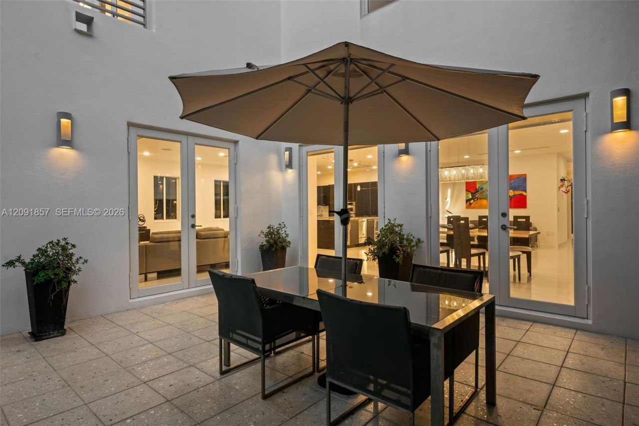 2317 N Atlantic Blvd, Fort Lauderdale, FL 33305 Photo