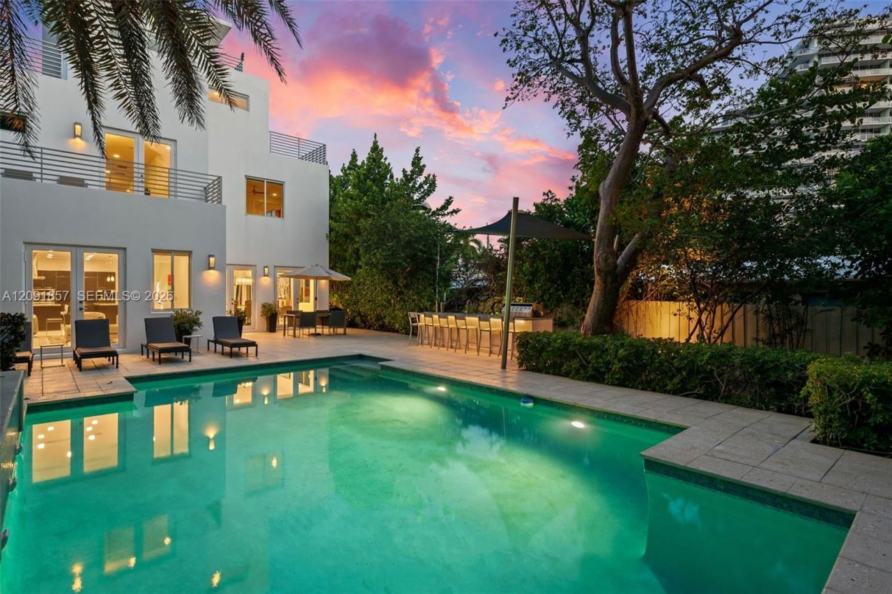 2317 N Atlantic Blvd, Fort Lauderdale, FL 33305 Photo