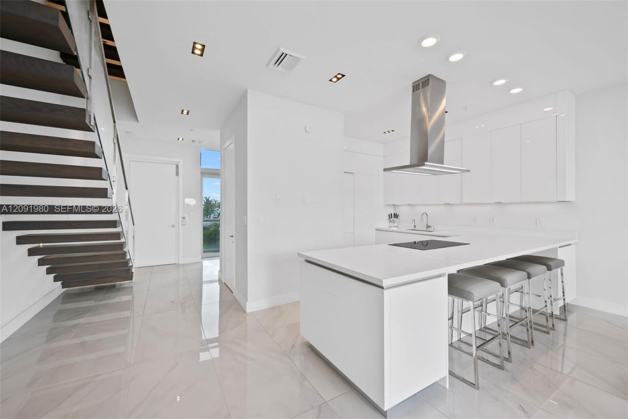 2860 N Ocean Dr, Hollywood, FL 33019 Photo