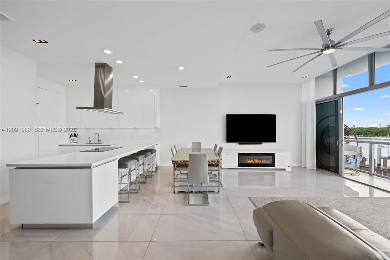 2860 N Ocean Dr, Hollywood, FL 33019 Photo