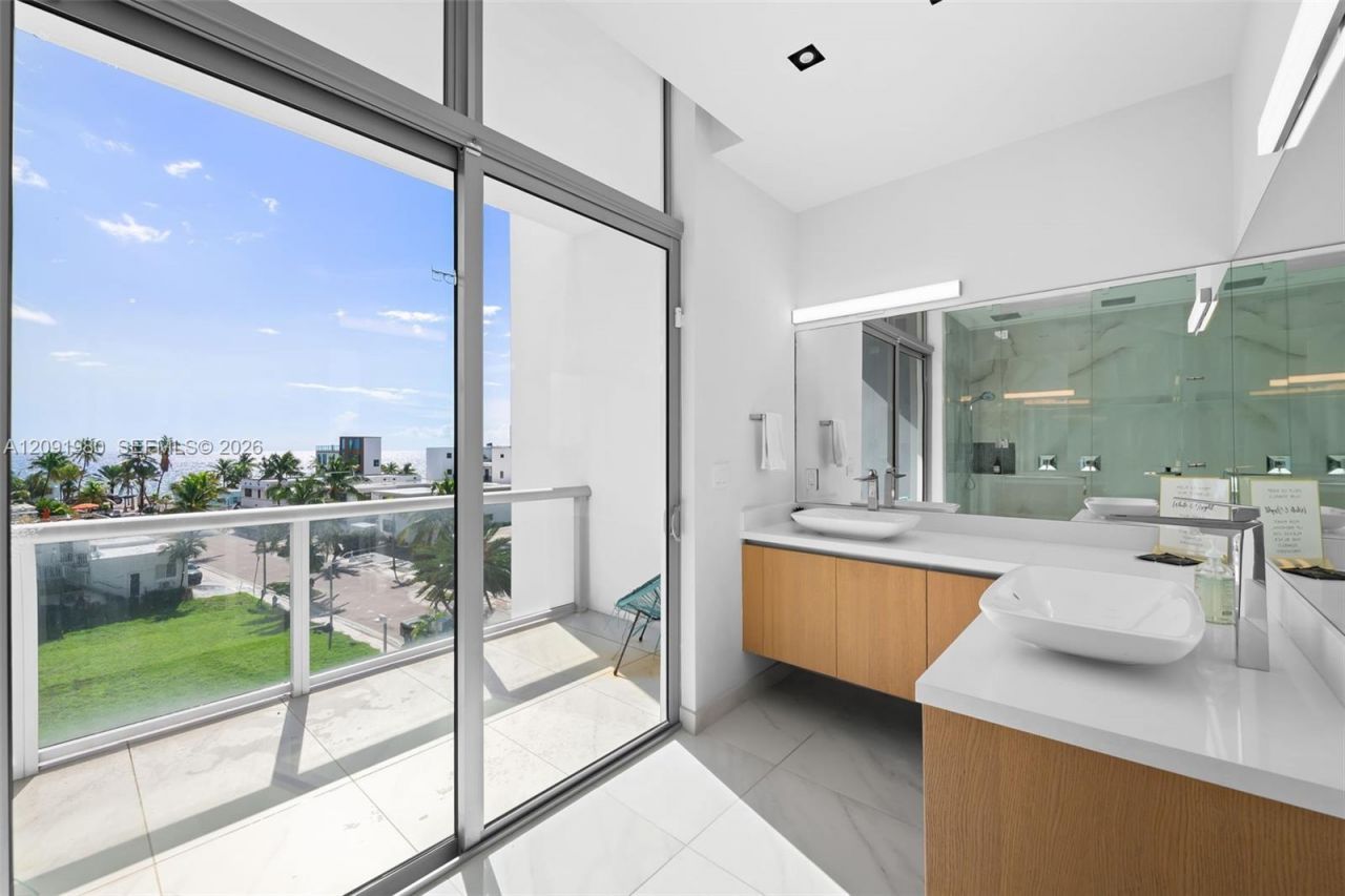 2860 N Ocean Dr, Hollywood, FL 33019 Photo