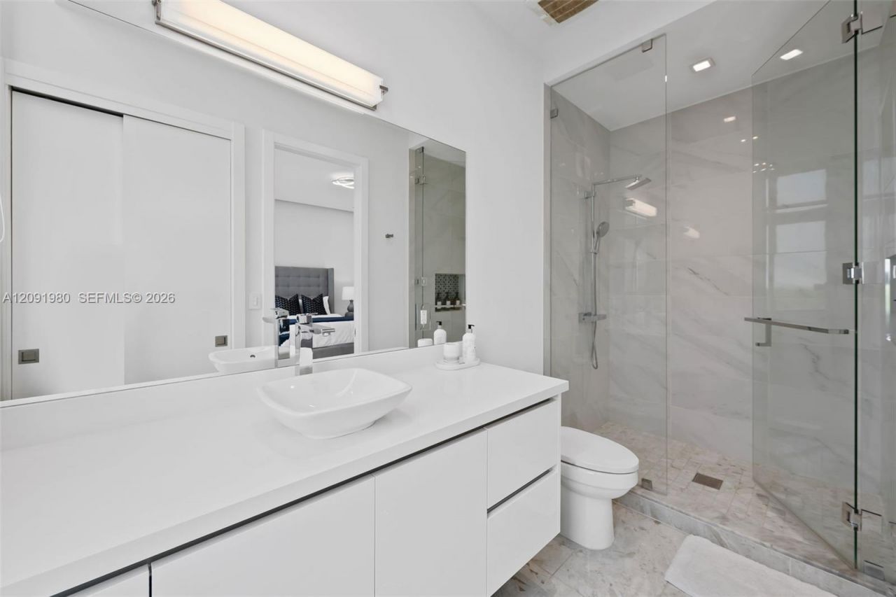 2860 N Ocean Dr, Hollywood, FL 33019 Photo