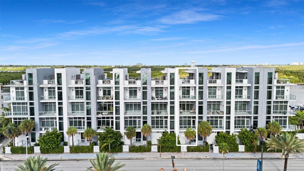 2860 N Ocean Dr, Hollywood, FL 33019 Photo