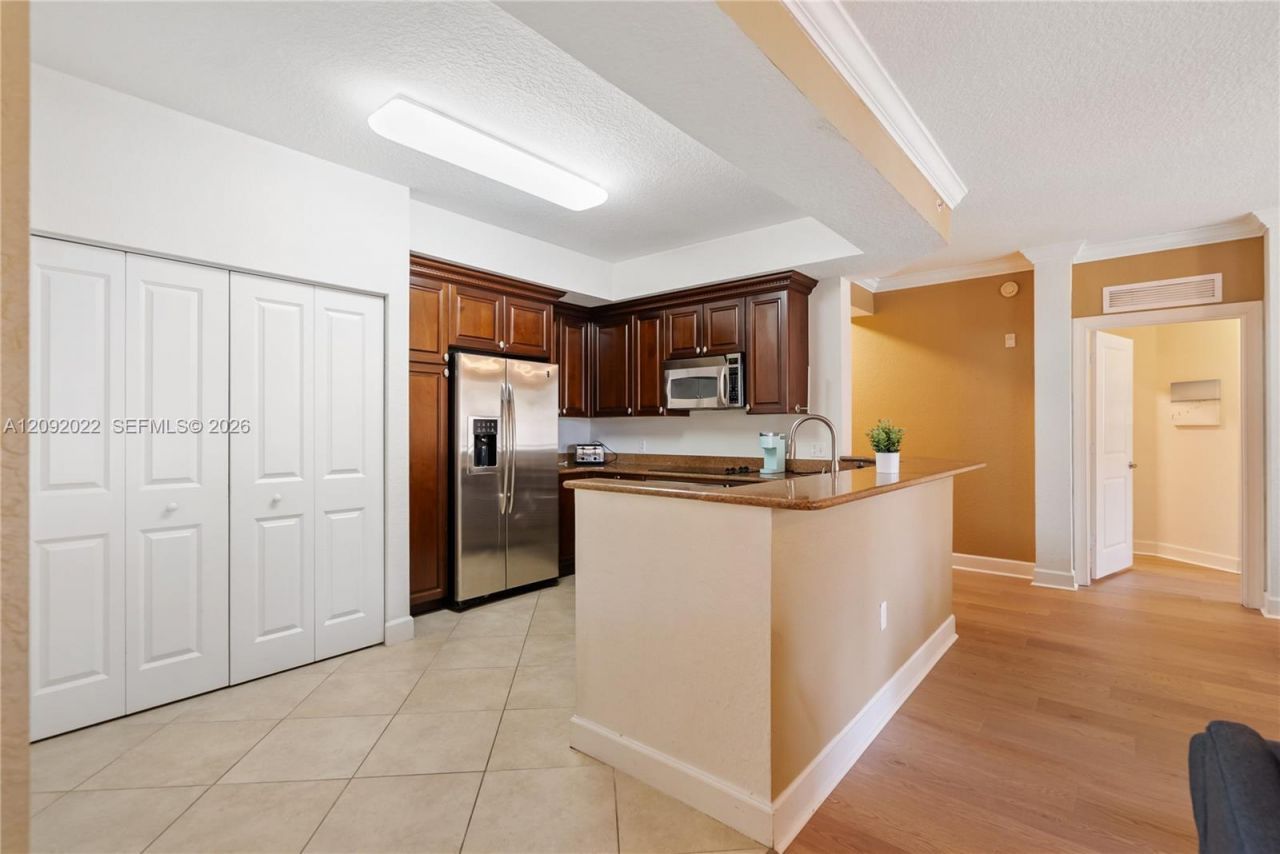 2 Renaissance Way , Unit 305, Boynton Beach, FL 33426 Photo