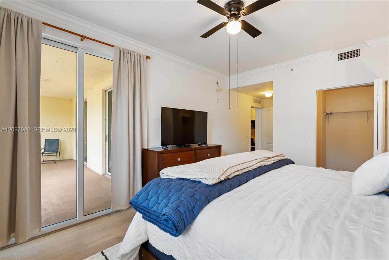 2 Renaissance Way , Unit 305, Boynton Beach, FL 33426 Photo